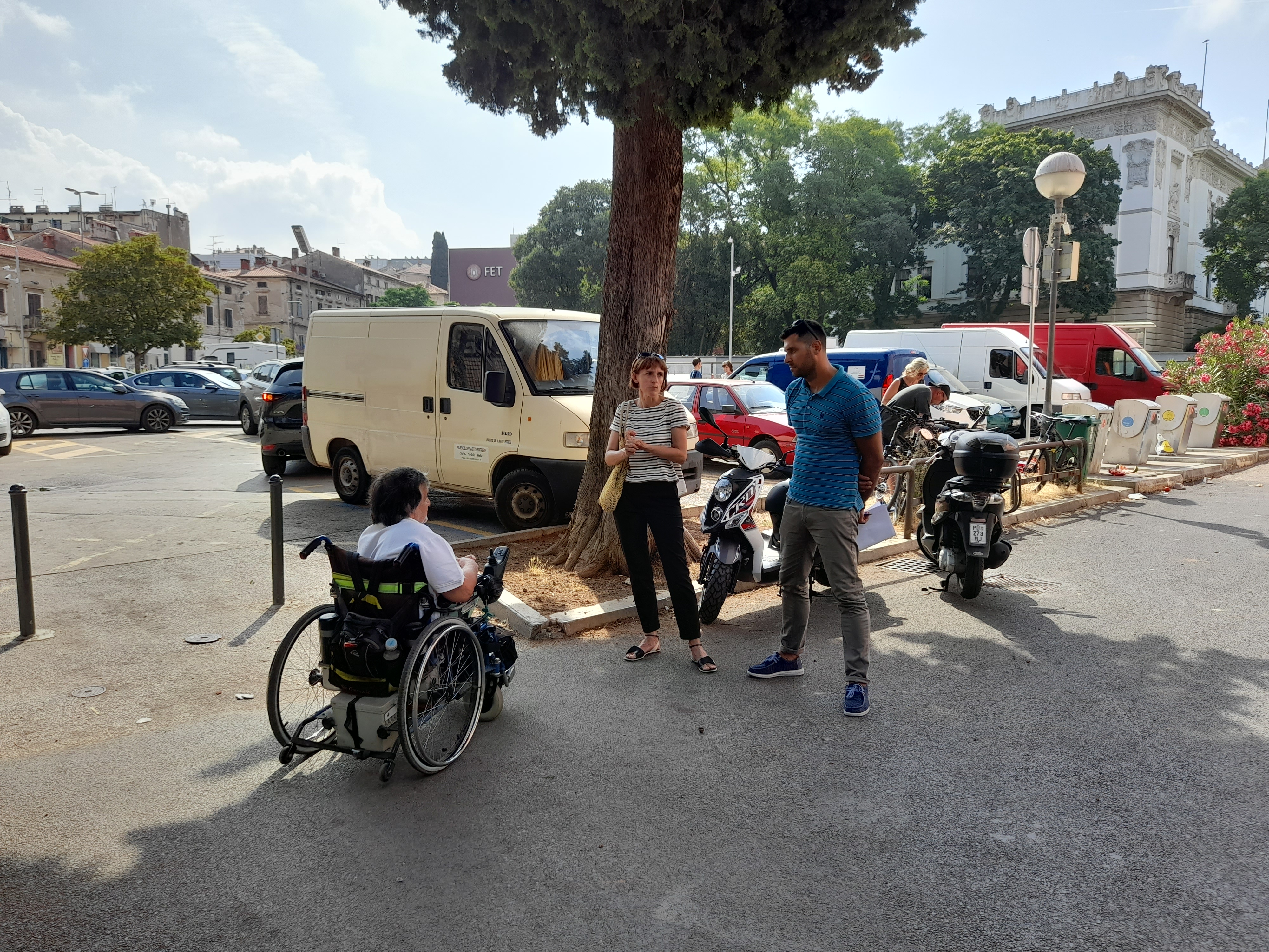 HOĆE LI SE SPRIJEČITI PROSVJED? Održan hitan sastanak predstavnika Grada Pule i Društva osoba s tjelesnim invaliditetom